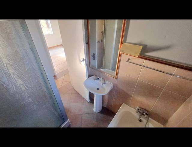 3 BEDROOM APARTMENT FOR SALE IN DIE HOEWES